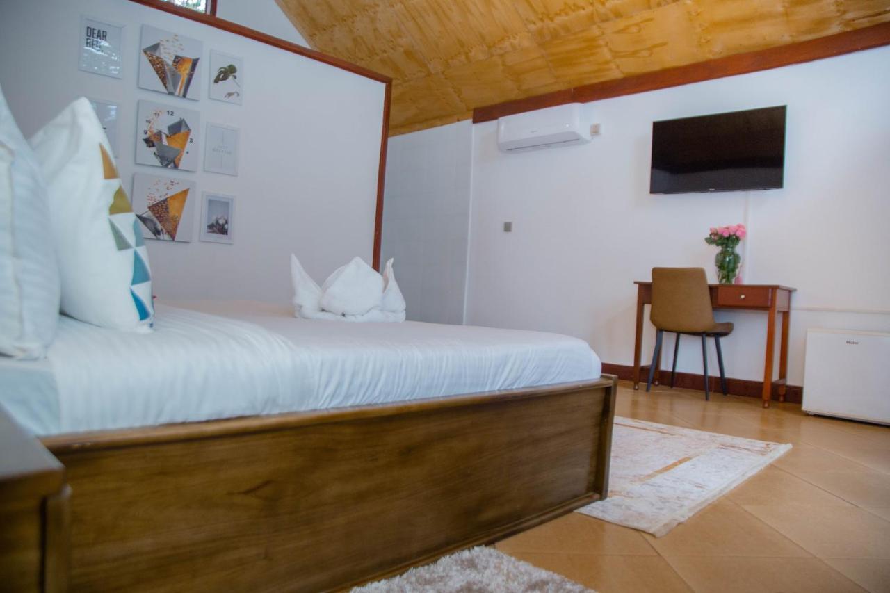 Shose Farmhouse Chalets & Campsite Moshi Exterior foto