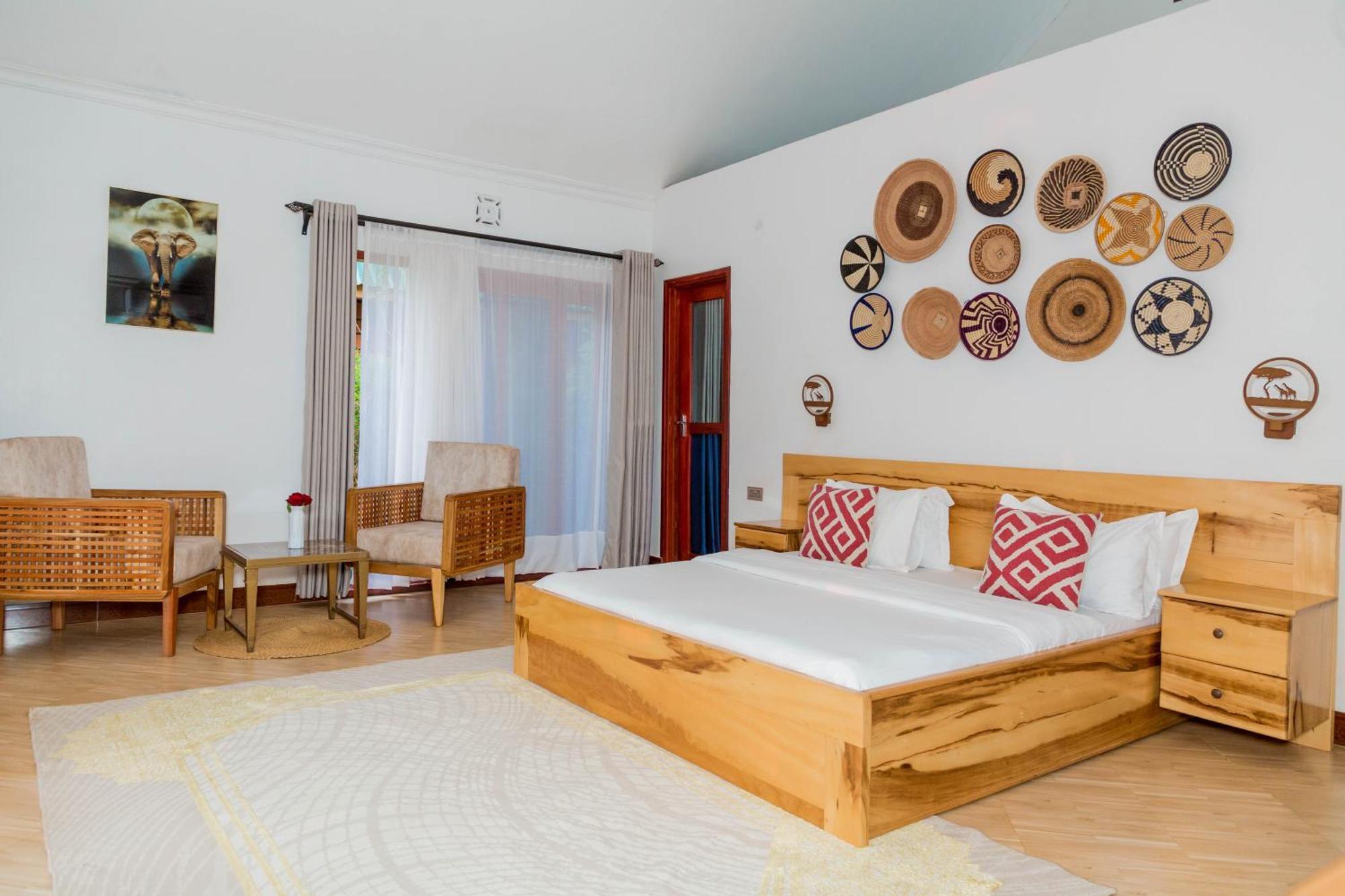 Shose Farmhouse Chalets & Campsite Moshi Exterior foto